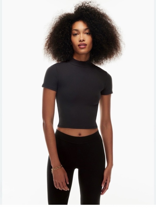Babaton Tops - Babaton Formarib Mockneck T-Shirt